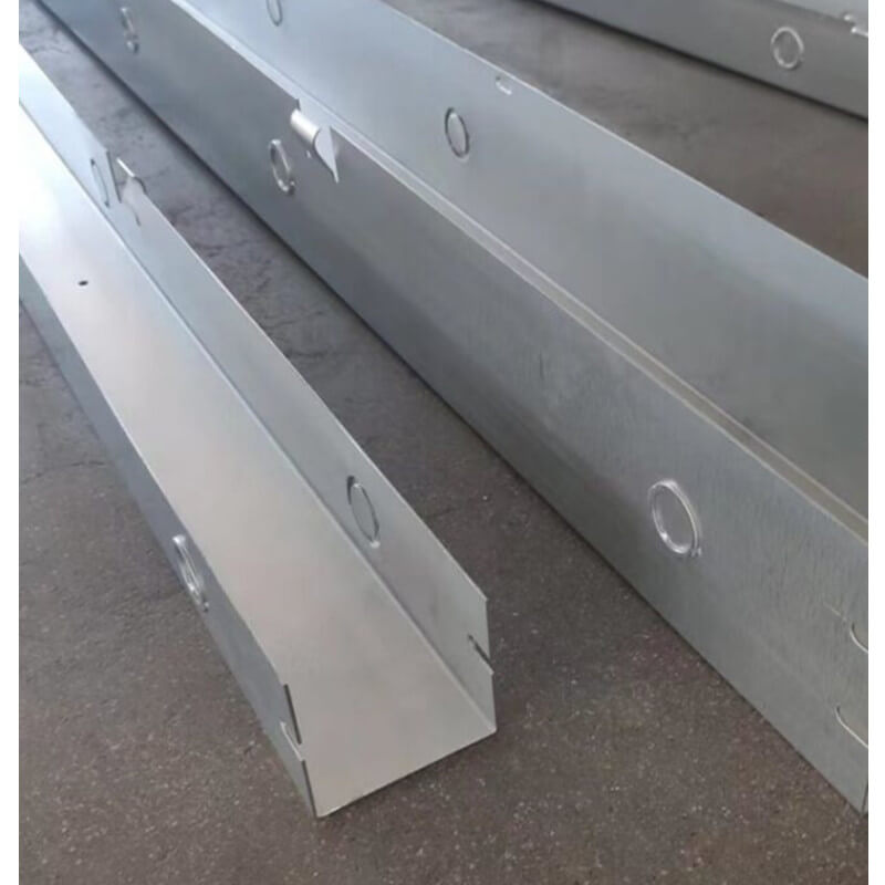 1-3 hot dip galvanized hinging wireway.jpg 1-3 hot dip galvanized hinging wireway.jpg