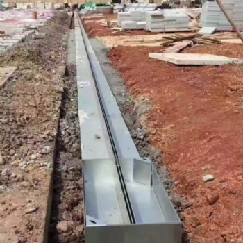 Slot Drains & Slot Drainage Channels 1m - A15 B125 C250 D400 Rated