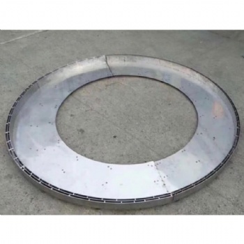 Curved Slot Drain Cover