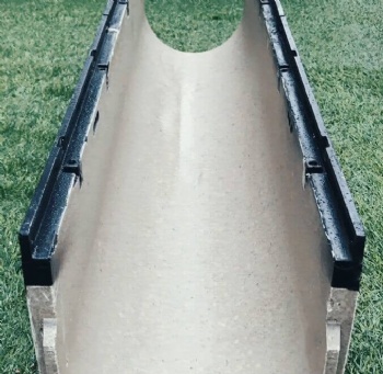 F900 Heavy Duty Drainage Channel With Ductile Cast Iron Gratings