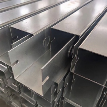 UL870 Listed Hinged Cover Wireway，Size 2.5 x 2.5  4 x 4 6 x 6 Inch| NEMA Standard Lay-In Steel Cable Wireway