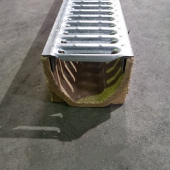 CE Resin Concrete Drainage Channel With A15 Stamped Trench Cover