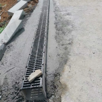 C250 D400 E600 Channel Drainage for Driveway Highways & Traffic Areas