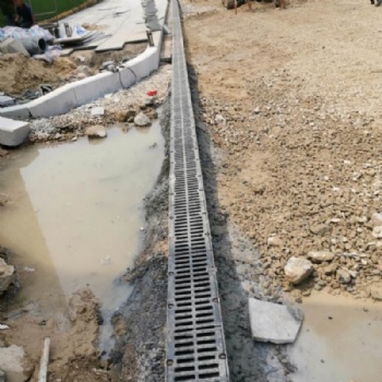 C250 D400 E600 Channel Drainage for Driveway Highways & Traffic Areas