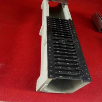 Precast Polymer Concrete Channel Drainage With B125 Cast Iron Grates