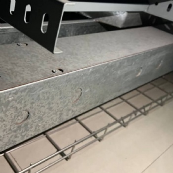 Steel Solid Enclosed Cable Raceway with Knock‑outs and Bolt‑Locking System